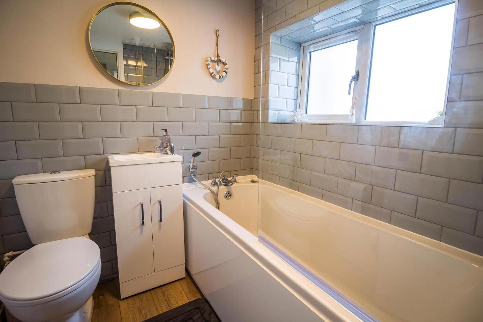 Stunning Cottage With A Private Hot Tub And Sauna In Norfolk Ref 99003Ac Lessingham 外观 照片